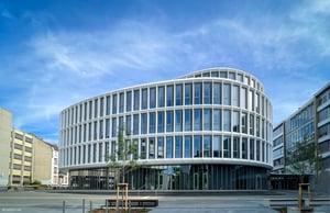 Frankfurt University of Applied Sciences main building on a sunny day